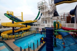 KRUIZE Norwegian Escape Aqua Park